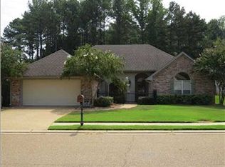 218 Lighthouse Ln, Brandon, MS 39047