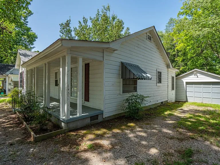 102 Chitwood St — Photo 27