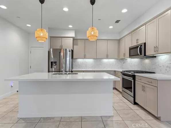 1821 Poppy Dr Unit 5, Simi Valley, CA 93065