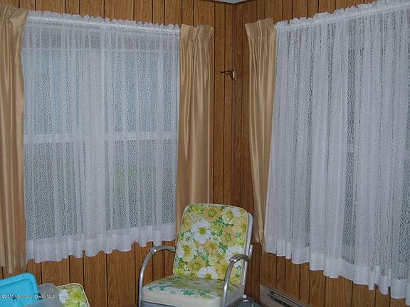 3rd image of 17B Monticello Dr