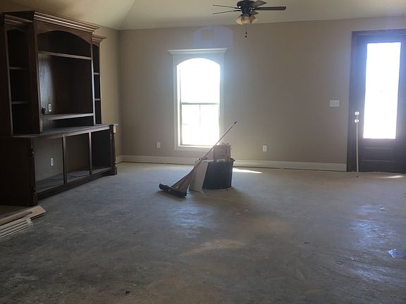 4th image of 16595 Marshall Dr