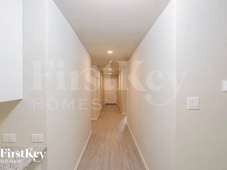 1827 Morse Way — Photo 13