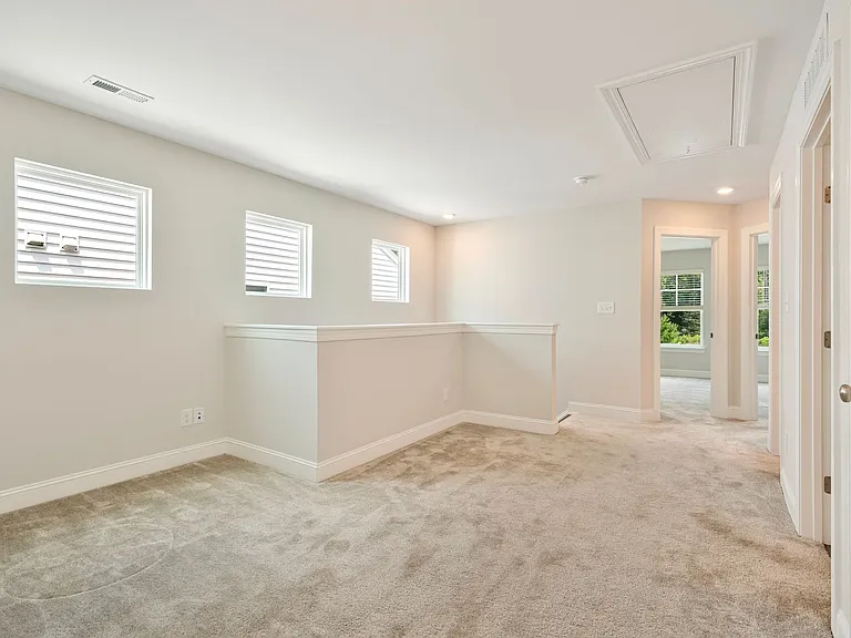 212 Oakchest Ct — Photo 8