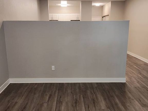 4th image of 1171 Felspar St #4