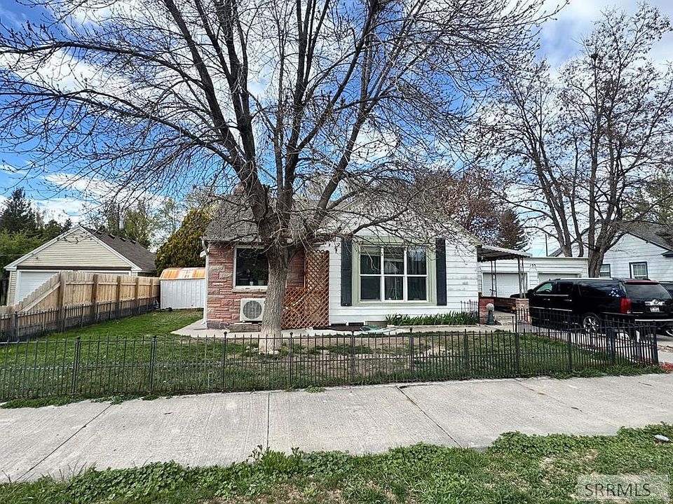 1st image of 133 E 21st St