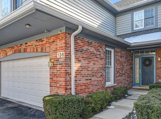 136 Northgate Pl, Burr Ridge, IL 60527