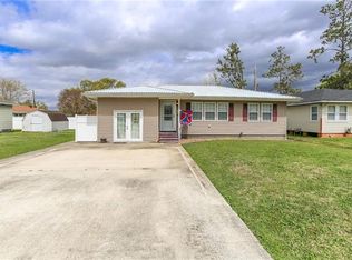 710 Ledoux St, Jennings, LA 70546