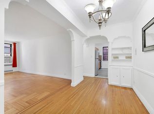 657 E 26th St APT 1V, Brooklyn, NY 11210