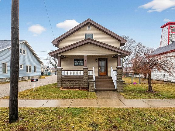 3rd image of 17 Union St