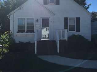 9 Delmont St, Johnston, RI 02919