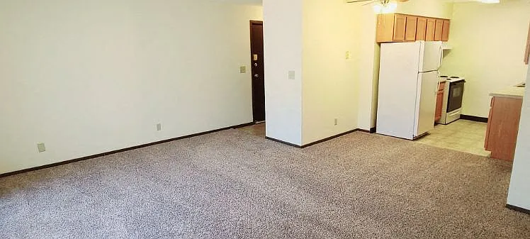 Kimberly Club Apartments — Photo 76
