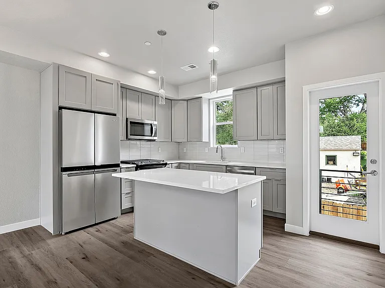 5355 W 12th Ave — Photo 17