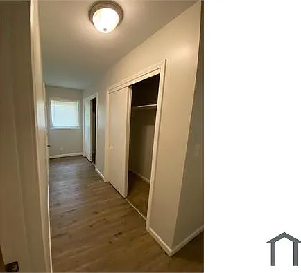 4 bed, $1,300 — Photo 4