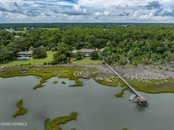 409 Cole Drive, Hampstead, NC 28443