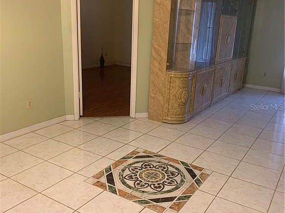 5th image of 2715 Saffron Dr