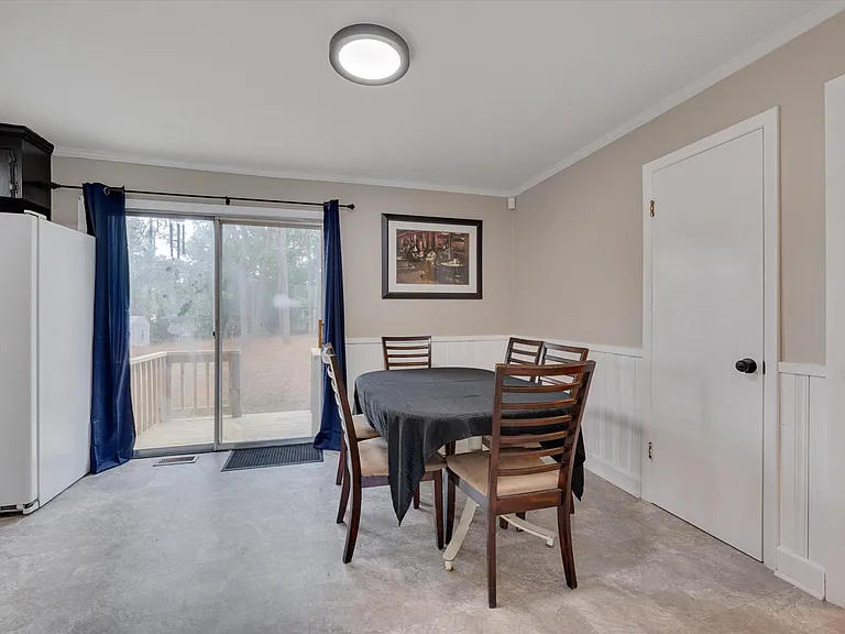 1827 Fargo Dr — Photo 7