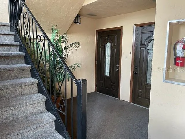 2 bed, 2.0 bath, 1272 sqft, $2,500 — Photo 2