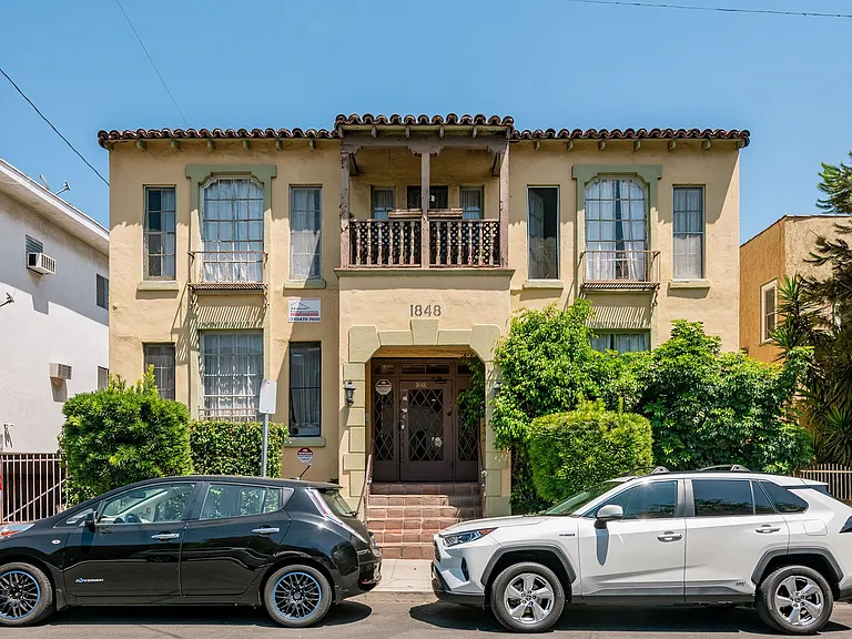 1848 N Mariposa Ave — Photo 14