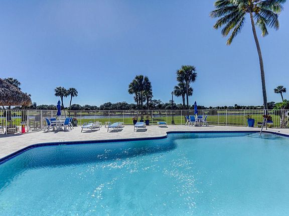 2nd image of 336 Golfview Road #203