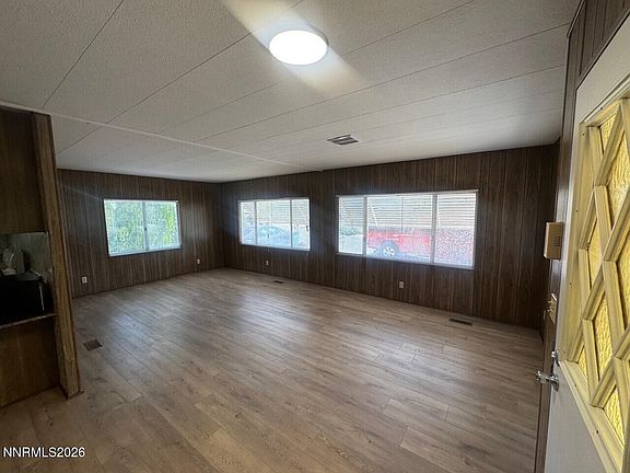 3rd image of 375 Randon Ct