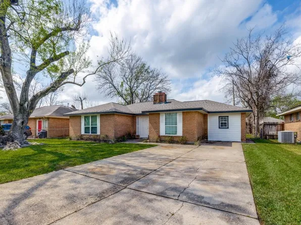 803 Knob Hollow St, Channelview, TX 77530