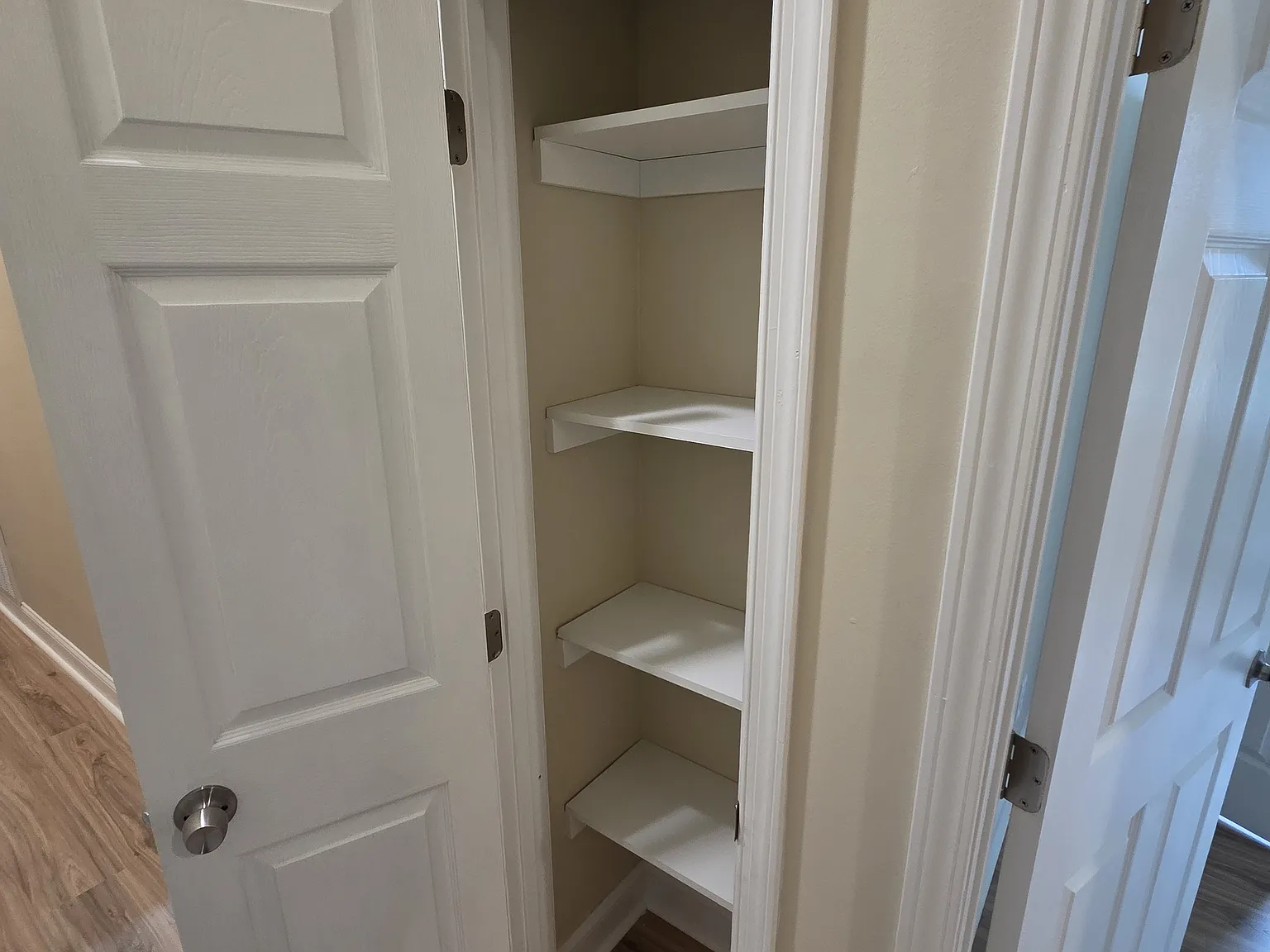 3 bed, 1300 sqft, $2,000 — Photo 4