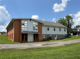 7190 Vine St, Enon Valley, PA 16120
