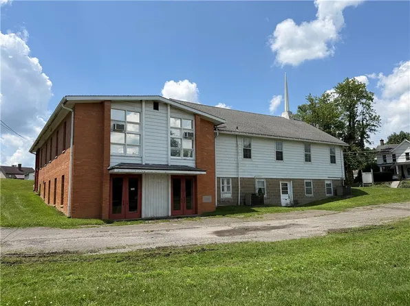 7190 Vine St, Enon Valley, PA 16120