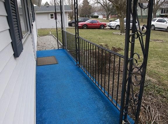 2nd image of 23683 Forestview Ave