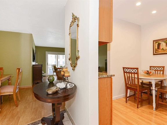 4th image of 207-35 Melissa Ct #215