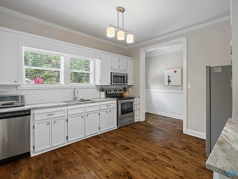 4286 Sullivan St — Photo 15