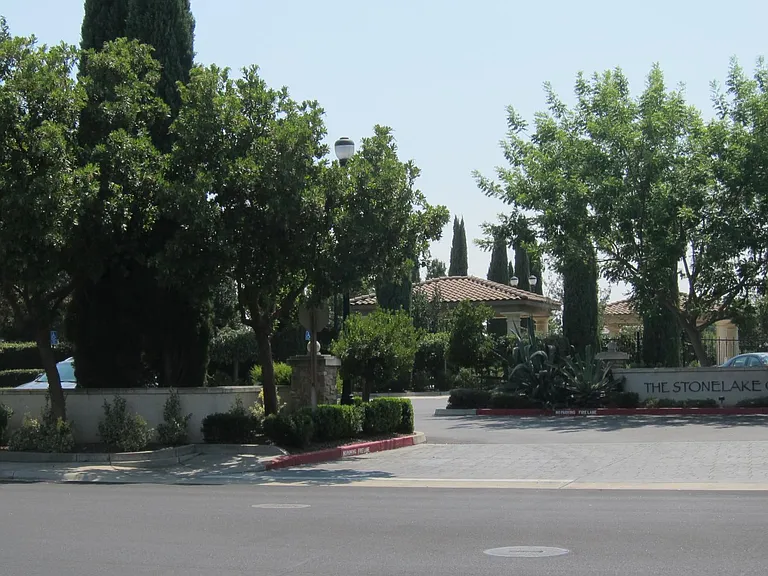 9832 Tundra Swan Cir — Photo 17