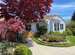 68 Theodore Dr, Coram, NY 11727