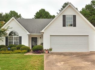 134 Calico Loop, Grantville, GA 30220
