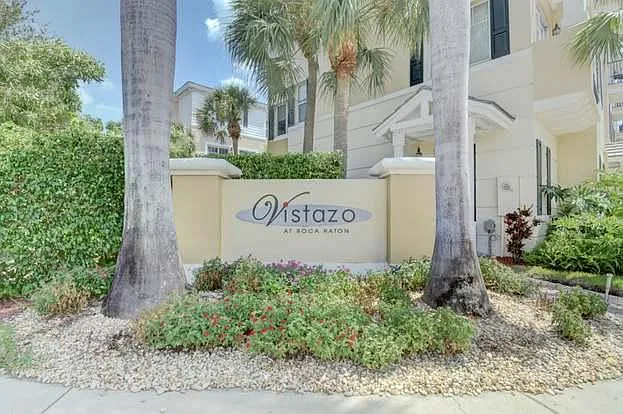 574 NW 35th Pl — Photo 18