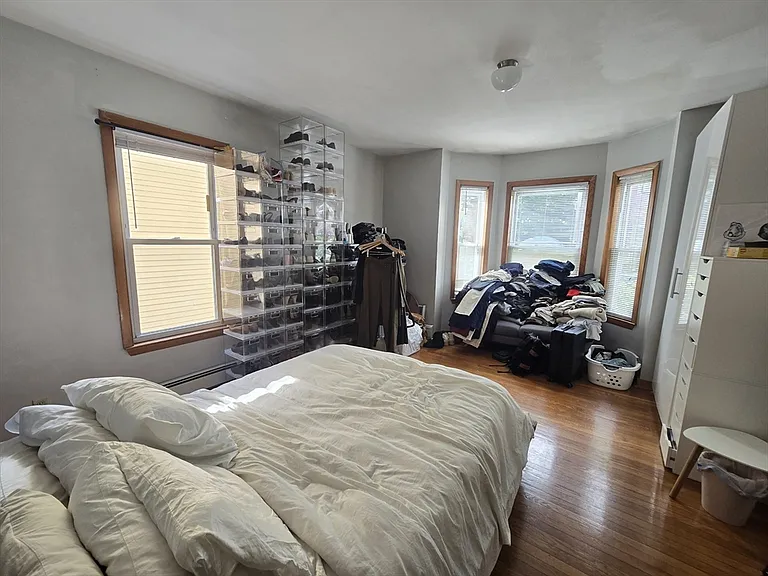 28 Bardwell St #1 — Photo 15