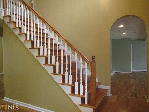 4th image of 3525 Bethesda Park Ct