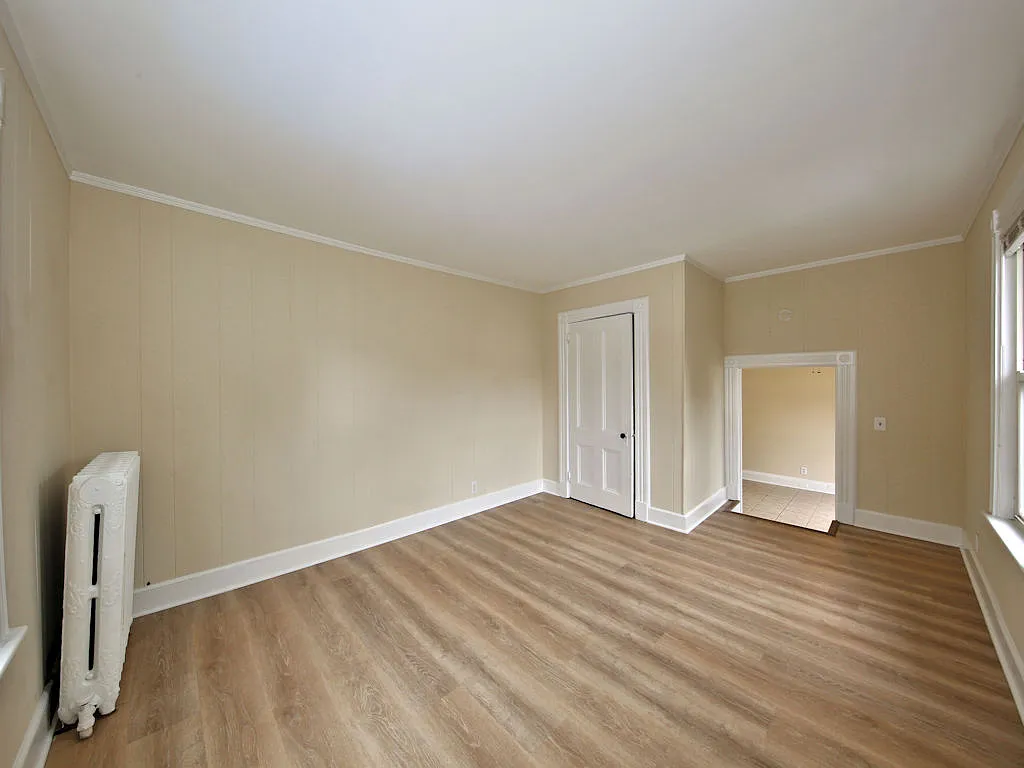 Apartment for Rent — Photo 4