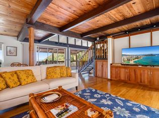 953 Uwao St, Honolulu, HI 96825