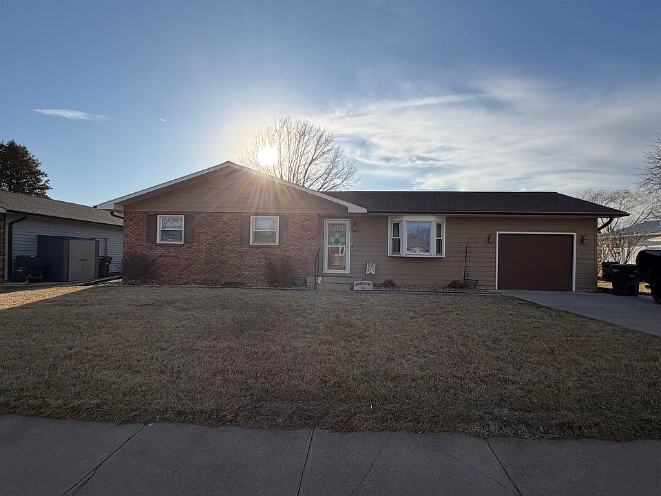 1st image of 3035 Wendell Dr