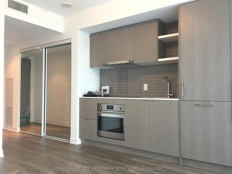 100 Harbour St #1611 — Photo 4