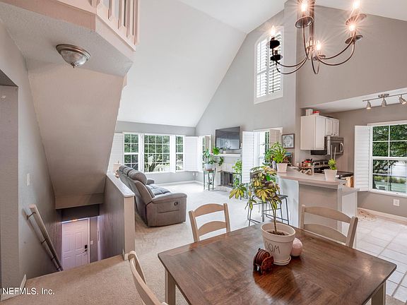 4th image of 13703 RICHMOND PARK Drive N #1711