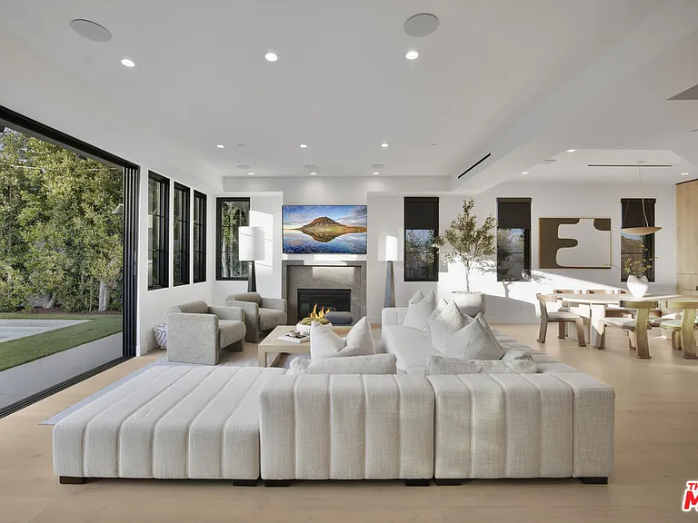 4433 Kraft Ave — Photo 8