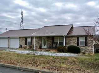 605 Odell Ct, Strawberry Plains, TN 37871