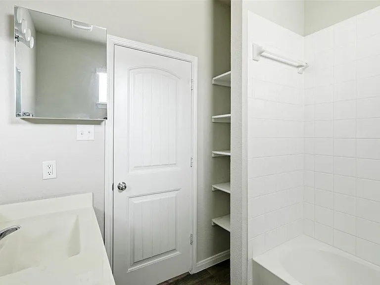 106 Lullaby Dr — Photo 14