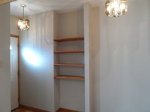 2nd image of 5915 N Elston Ave #1