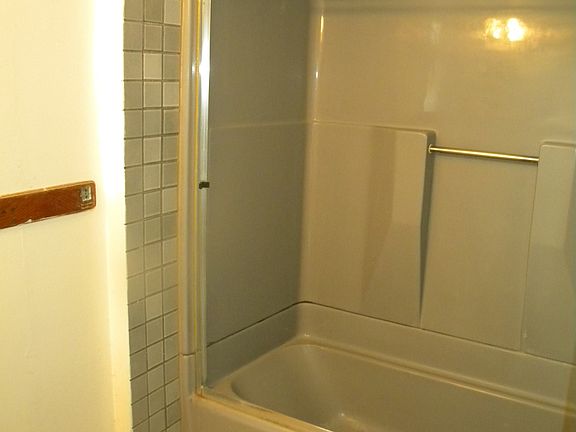 2nd image of 1903 3rd St NE Unit 1