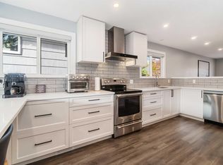 415 Alberta St, New Westminster, BC V3L3J6