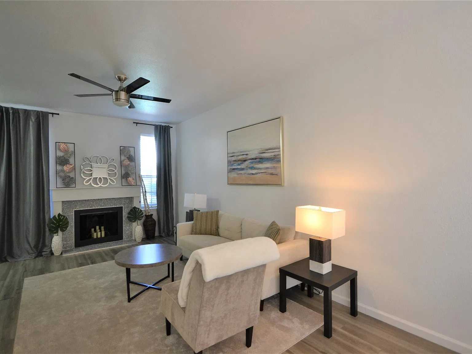 2 bed, 2.5 bath, 1040 sqft, $2,100 — Photo 4