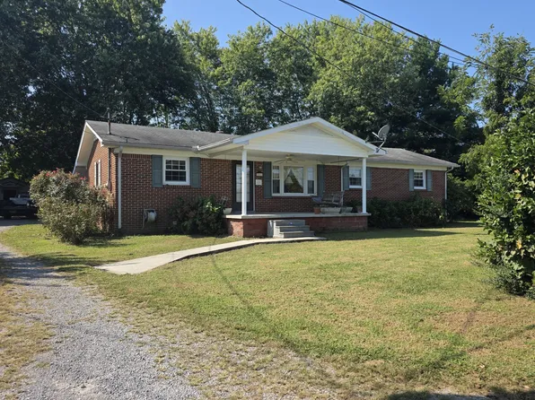 561 Frazier St, Smithville, TN 37166